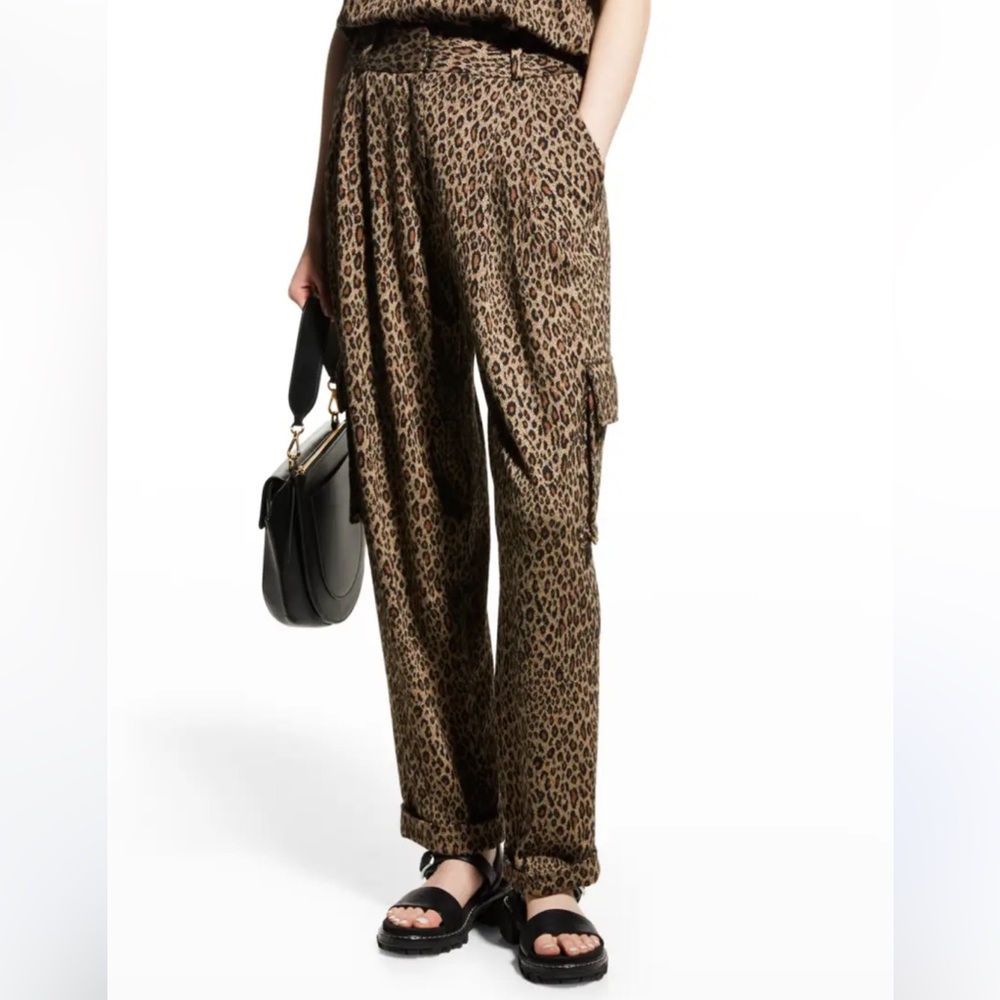 Arias Balloon Leg Cargo Leopard Pants